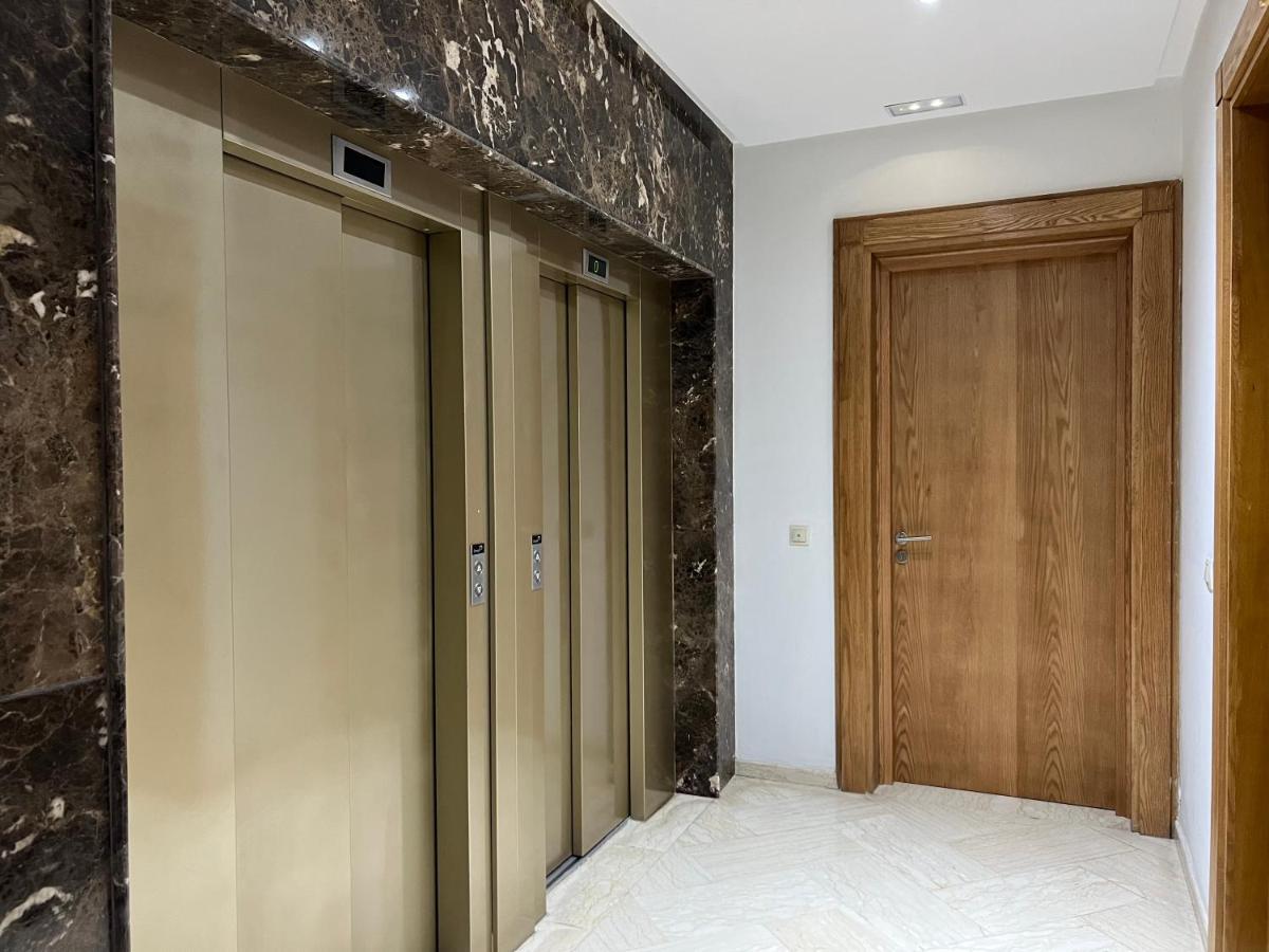 Luxury Apart 2 Ch -Casa Finance City Casablanca Exterior photo
