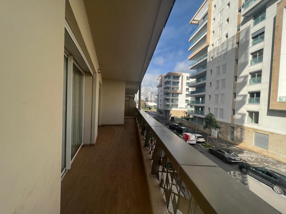 Luxury Apart 2 Ch -Casa Finance City Casablanca Exterior photo